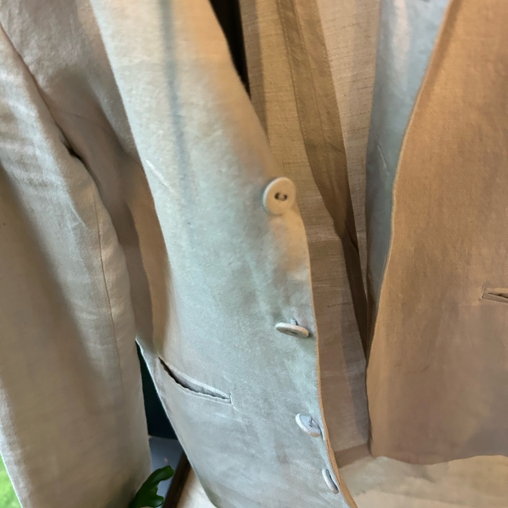 Pas de Calais Paris designed linen jacket - Picture 7 of 10